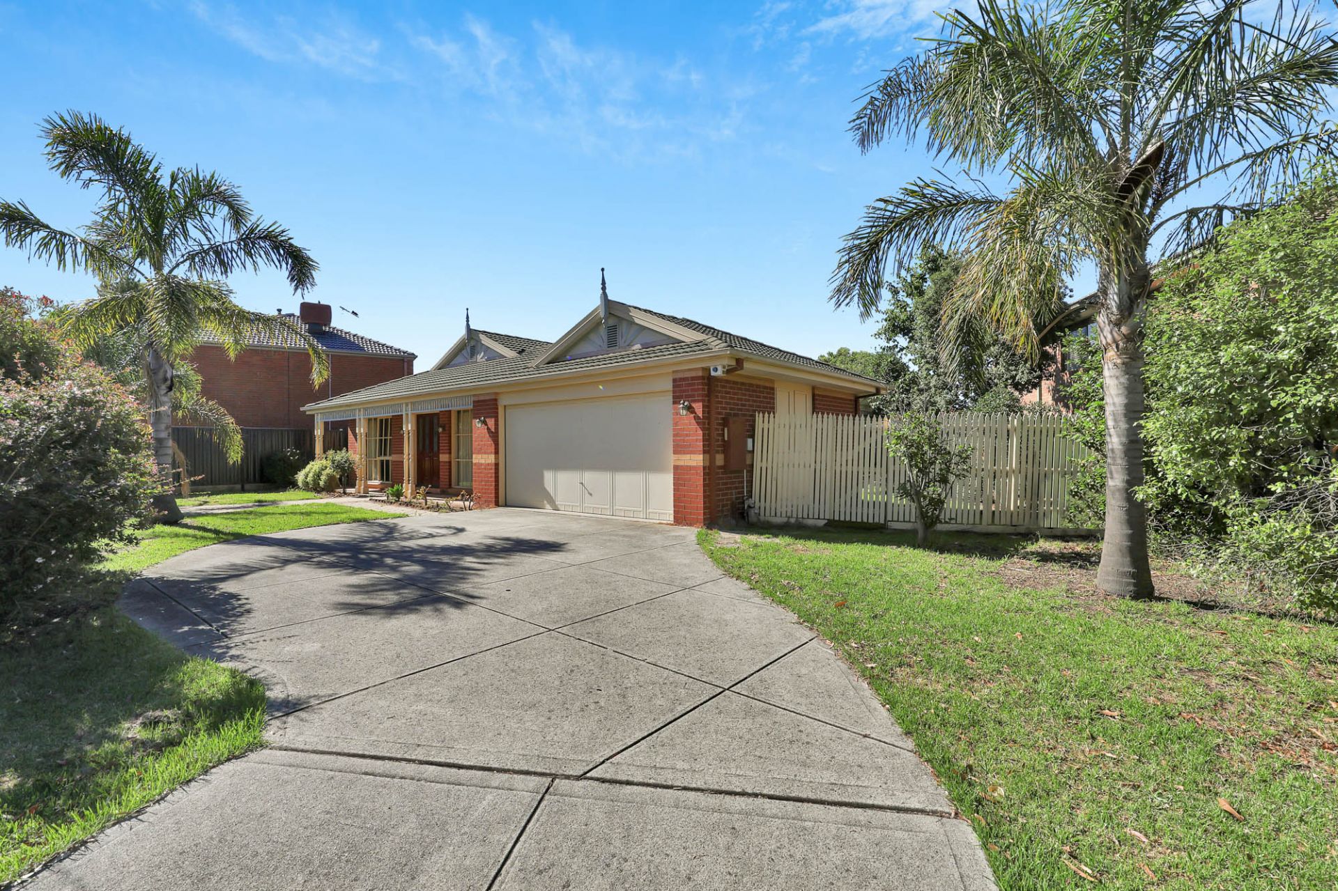SPACIOUS FAMILY HOME!
