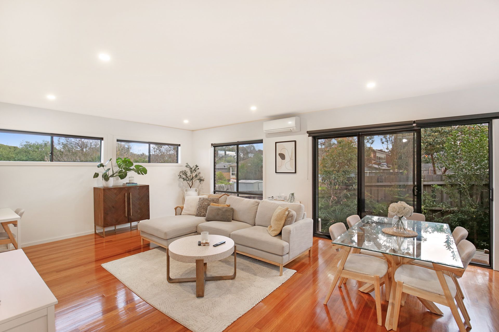 **Modern & Contemporary Living**
