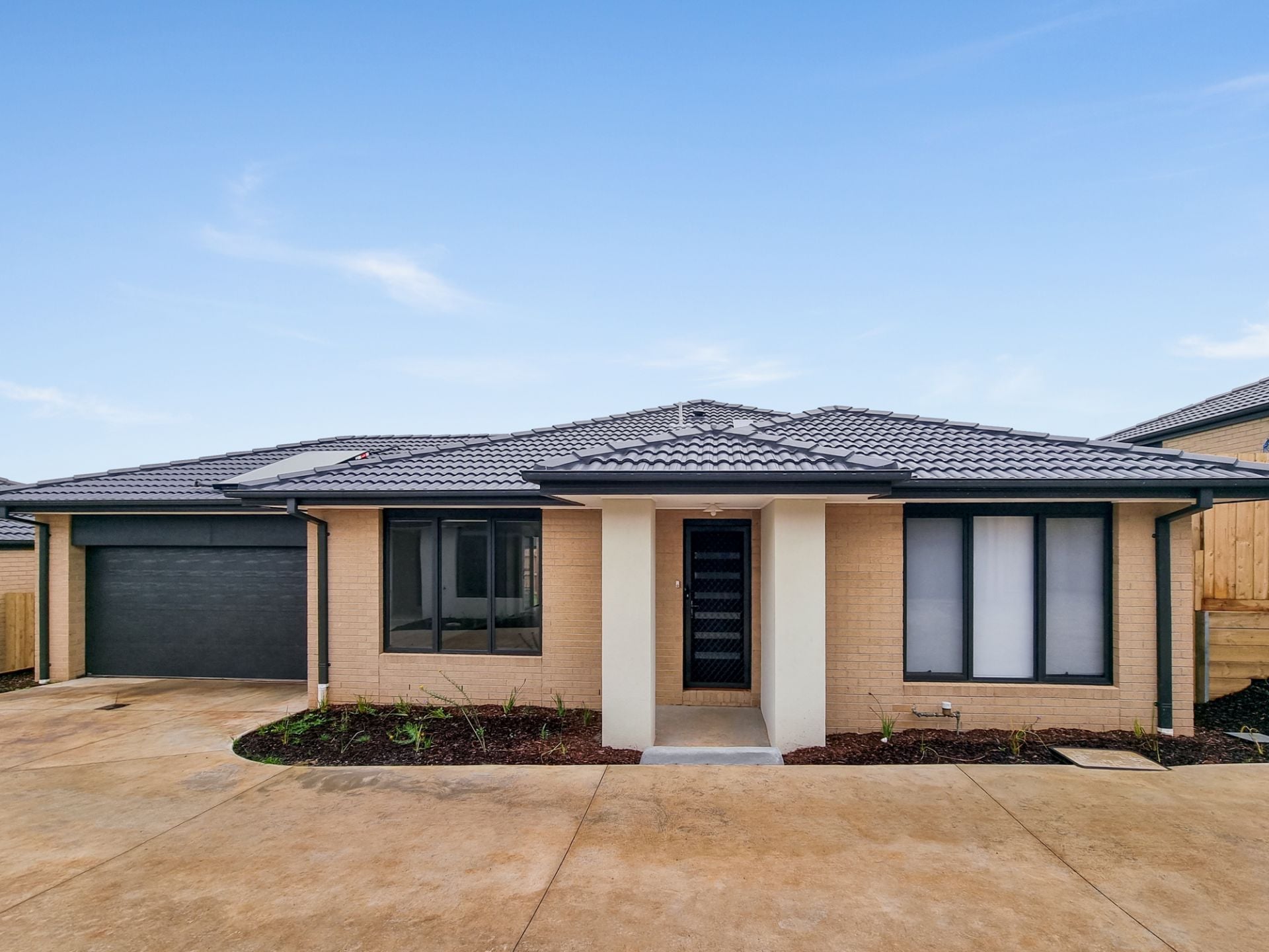 6/16 McKindlay Street, Drouin VIC