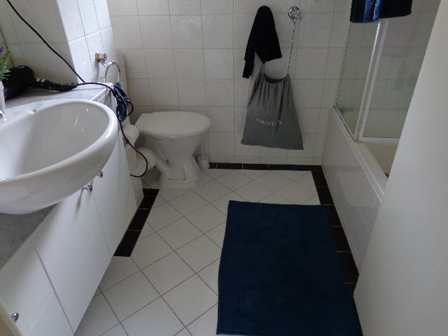****Super spacious 1 bedroom apartment**