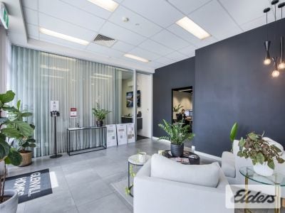 HIGHLY EXPOSED FULLY FITTED OFFICE | MOMENTS FROM KING ST!