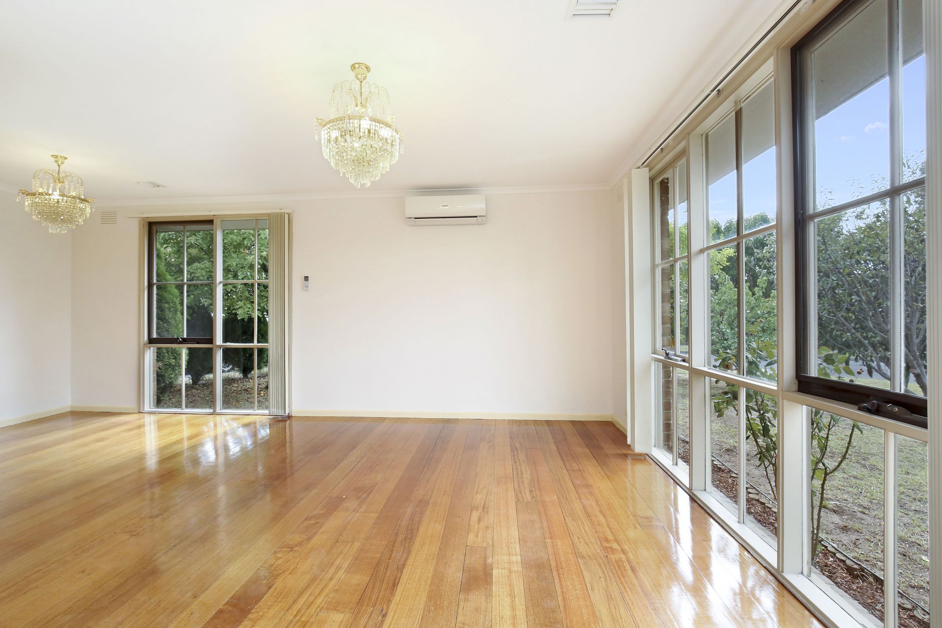 *FRESHLY PAINTED* QUIET COURT, GREAT LOCATION  *Insp Wed 18th Apr @ 4:10pm*