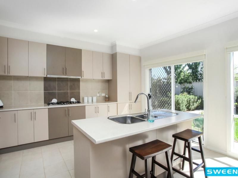 6 Cofton Street, Caroline Springs - Thumbnail 5