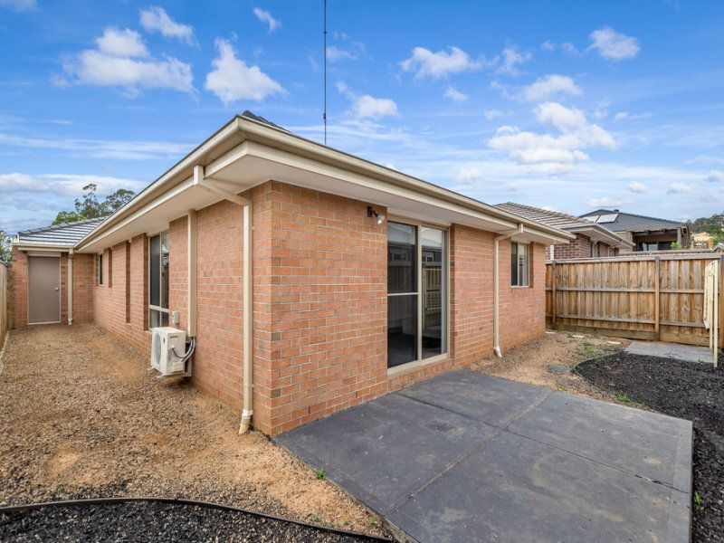 5 Watercolour Drive MERNDA, Mernda - Thumbnail 2