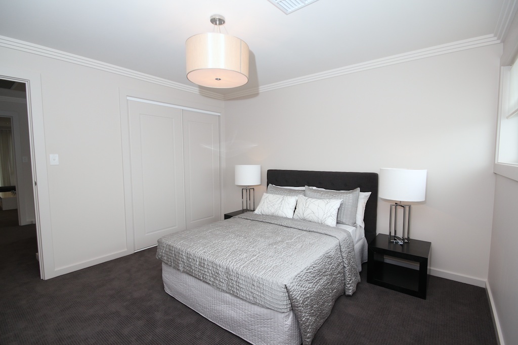 18 The Strand Lightsview 5085