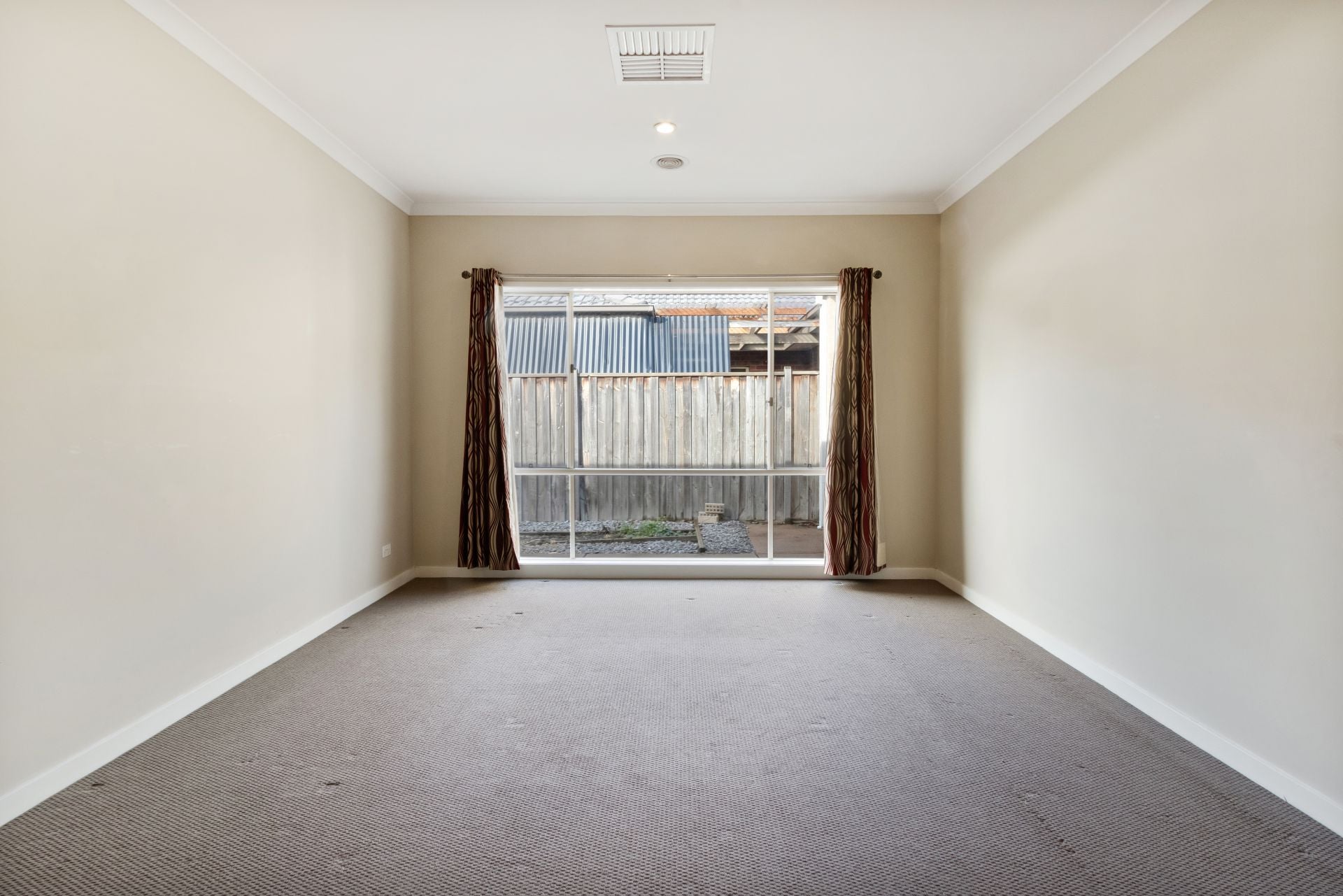 CONVENIENT & MODERN STYLE LIVING