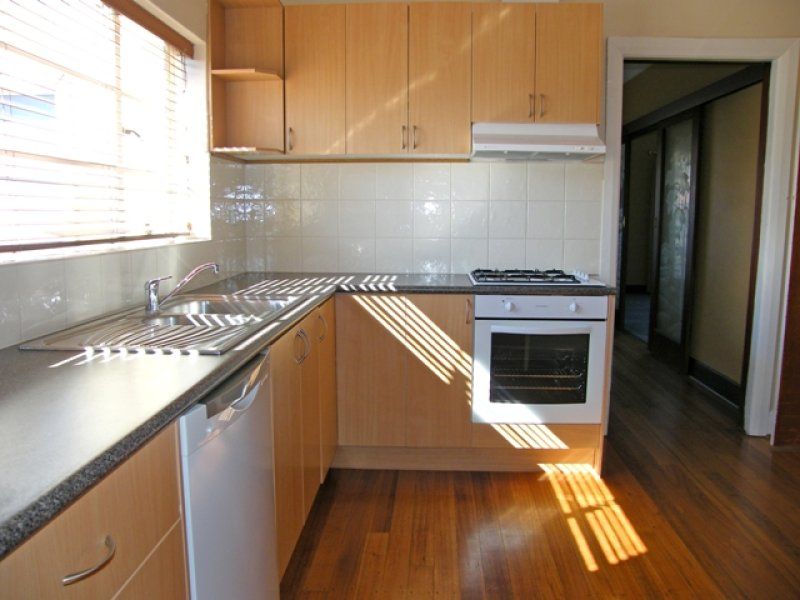 33 Gwendoline Street MOUNT GAMBIER SA, Mount Gambier - Thumbnail 4