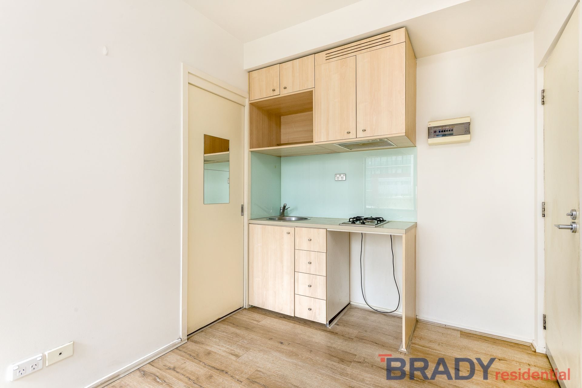 309/62 Hayward Lane MELBOURNE VIC, Melbourne - Thumbnail 2