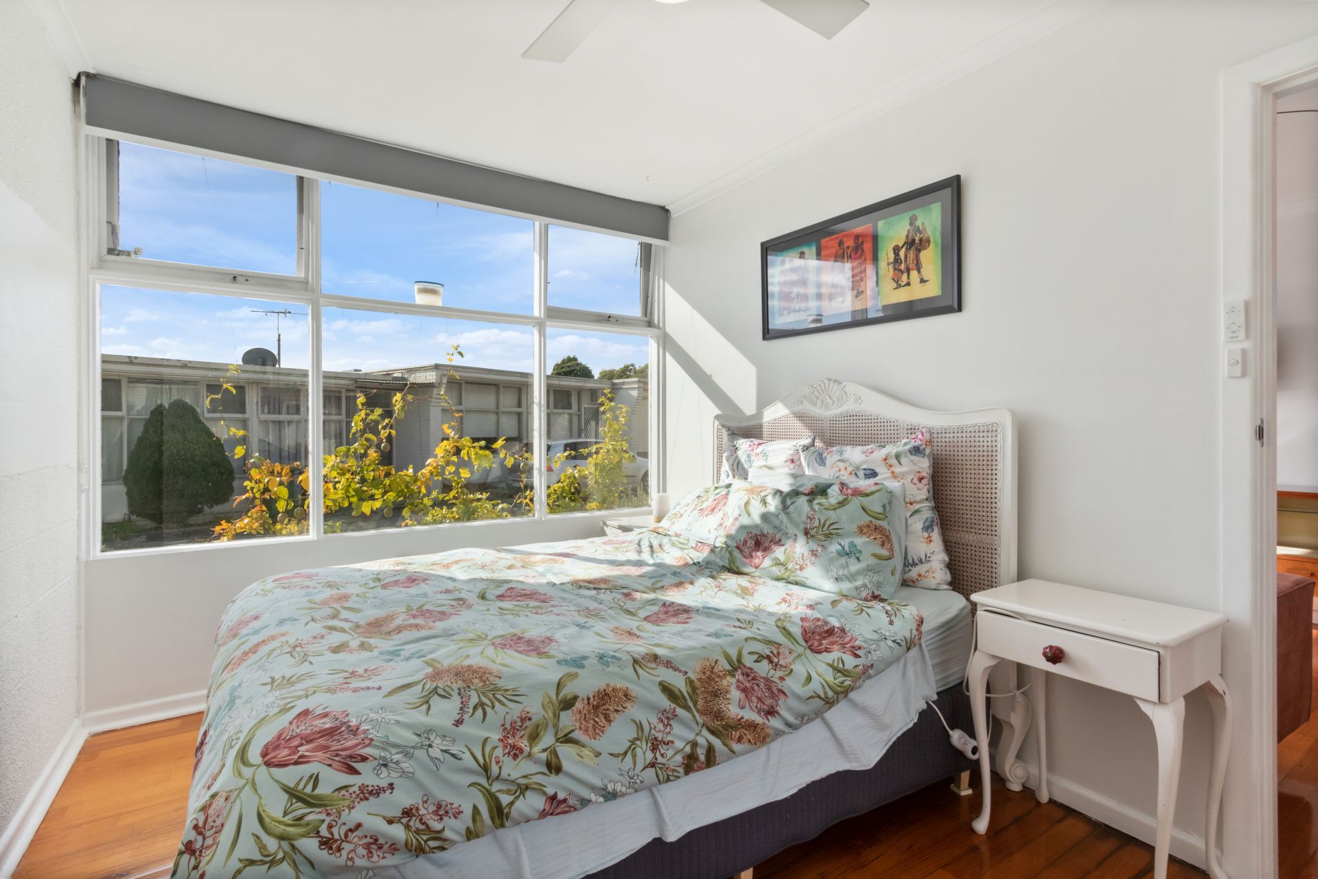 Well Presented unit close to all Amenities