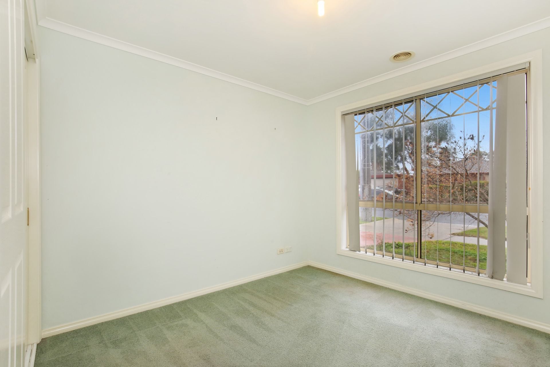 PRIME LOCATION, AFFORDABLE PRICE TAG