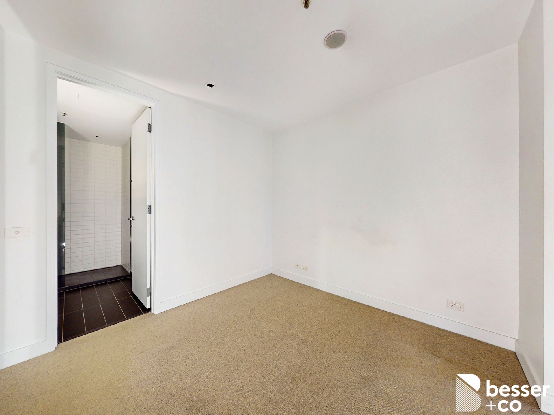 712/677 La Trobe Street, Docklands - Thumbnail 8