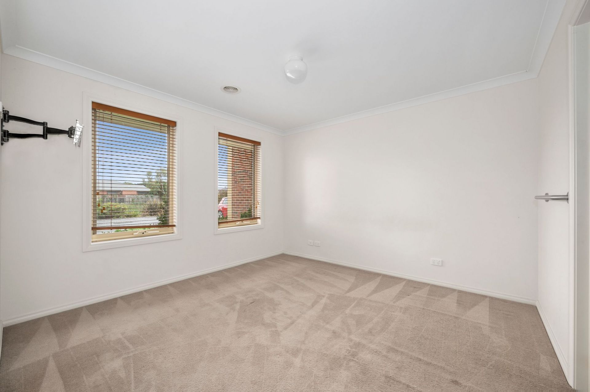Real Estate For Lease 16 Old Kent Road Whittlesea , VIC