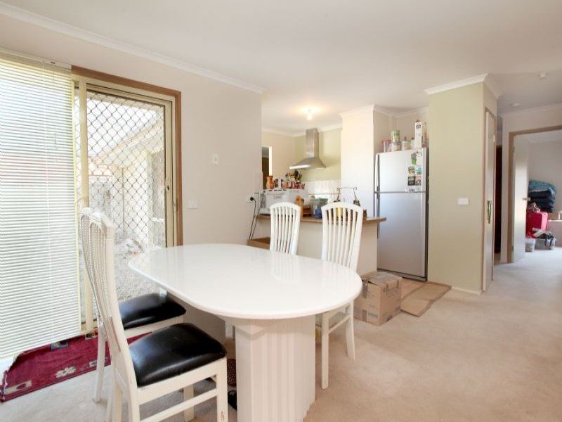 17 Simpson Place, Caroline Springs - Thumbnail 5
