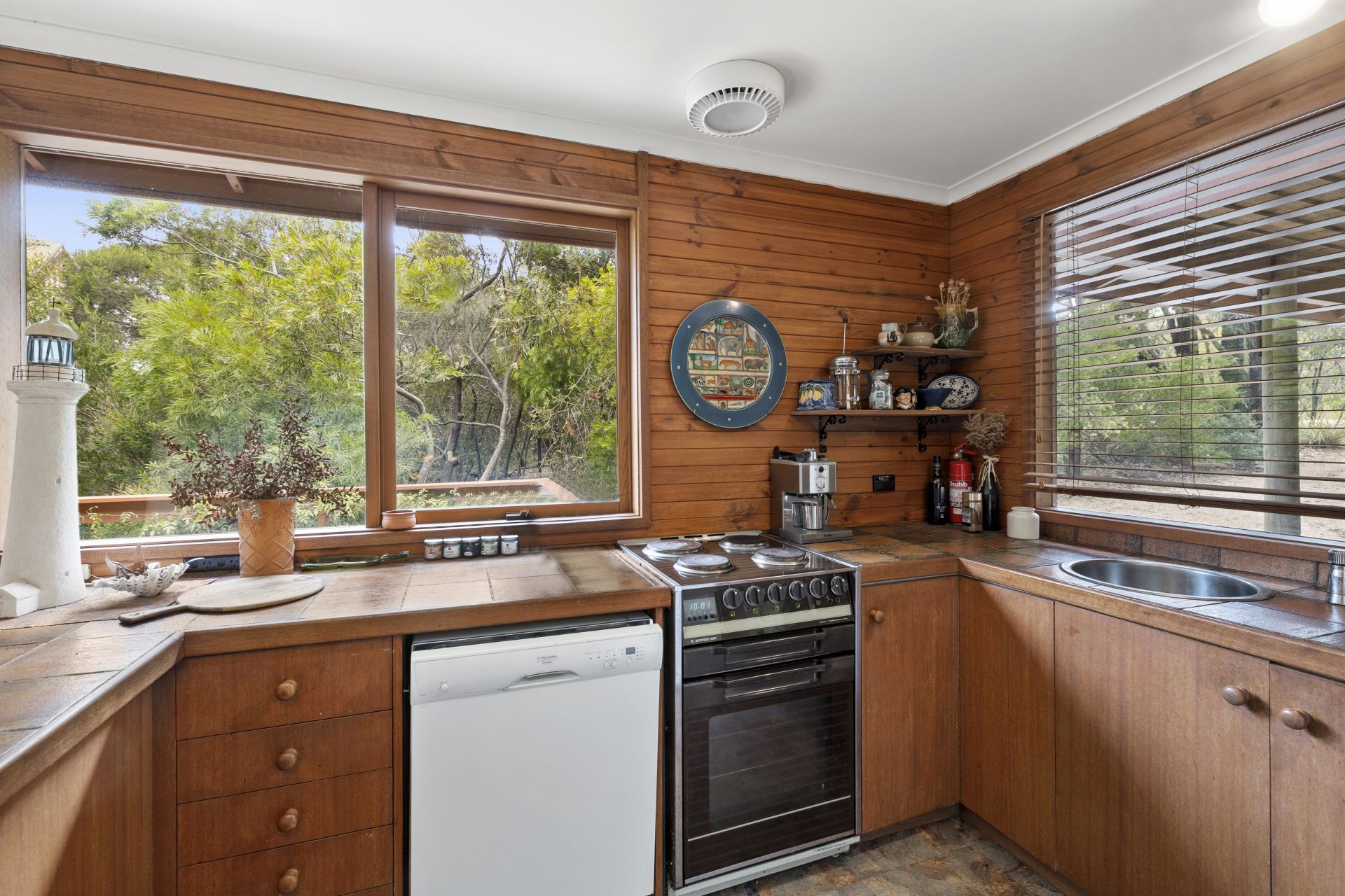 13 Hartley Street, Aireys Inlet - Thumbnail 6