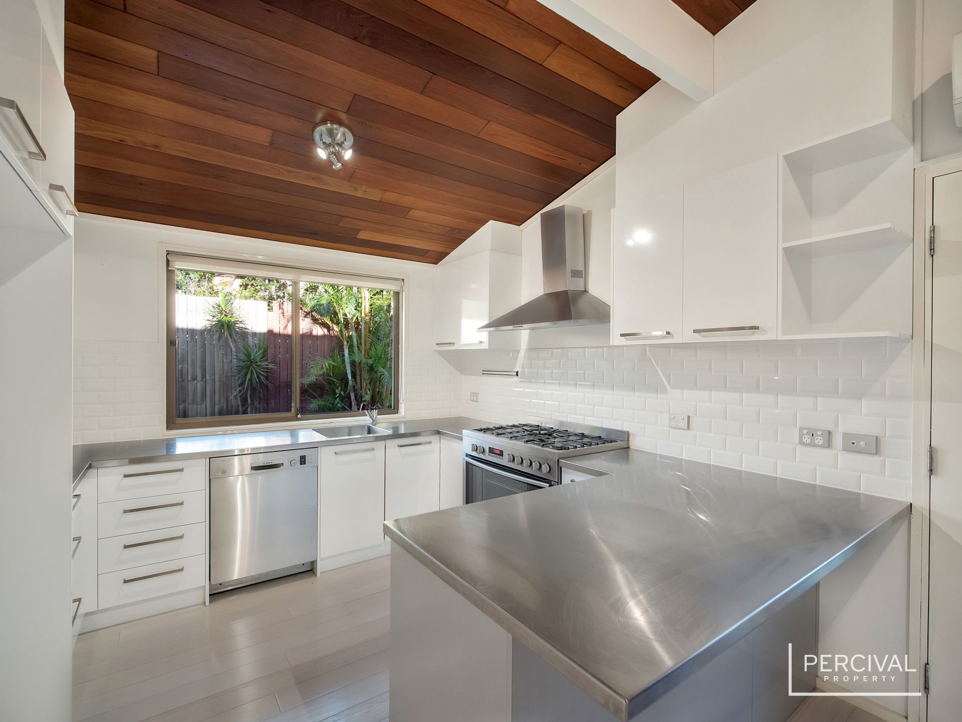 24 The Beam, Port Macquarie, Port Macquarie - Thumbnail 2