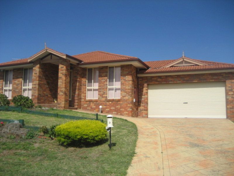BEAUTIFUL HOME IN A QUIET LOCATION