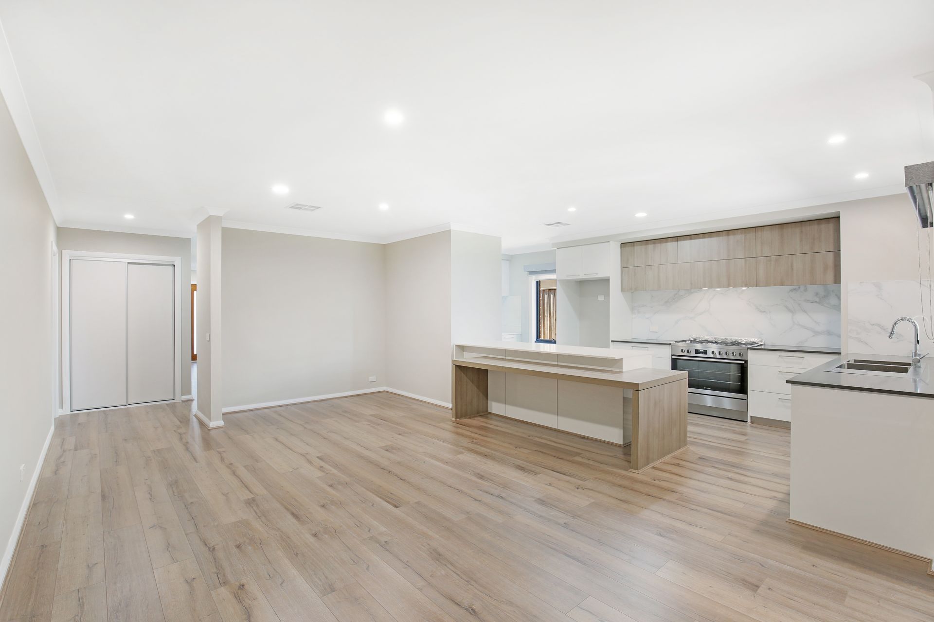 Beautiful Brand New Family Home!!