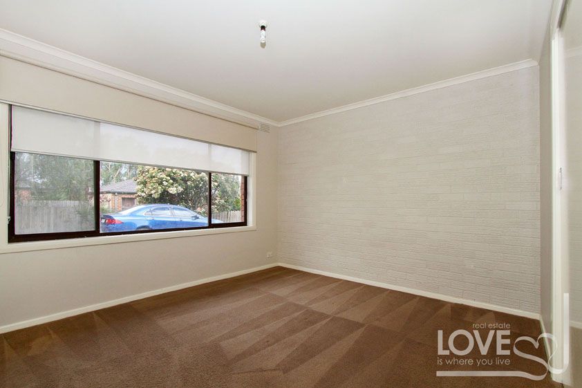 WELL PRESENTED, PERFECTLY LOCATED UNIT