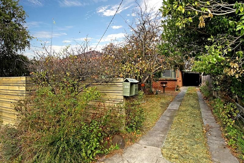 32 Wallace Avenue, Murrumbeena - Thumbnail 2