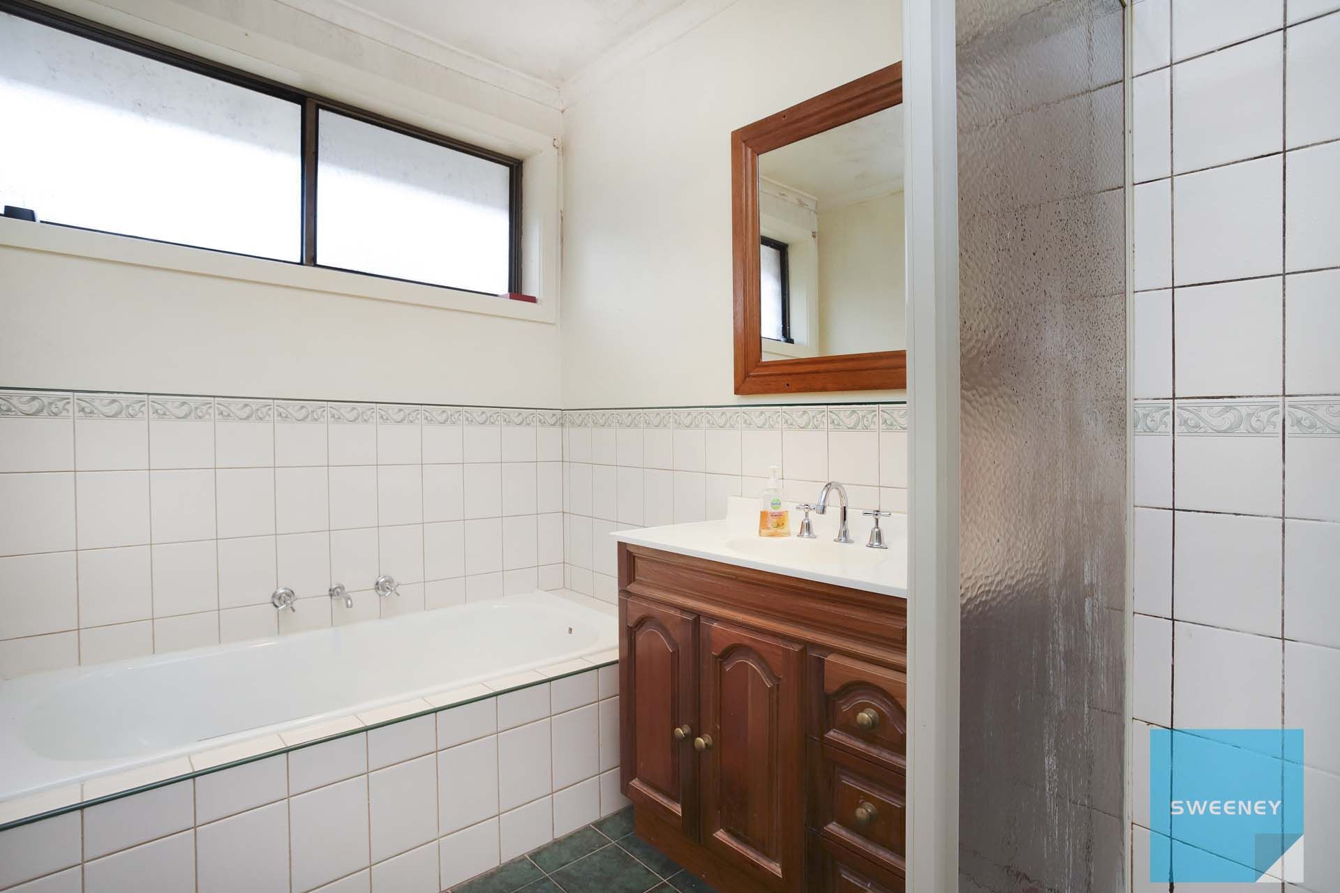 14 Redditch Crescent, Deer Park - Thumbnail 8