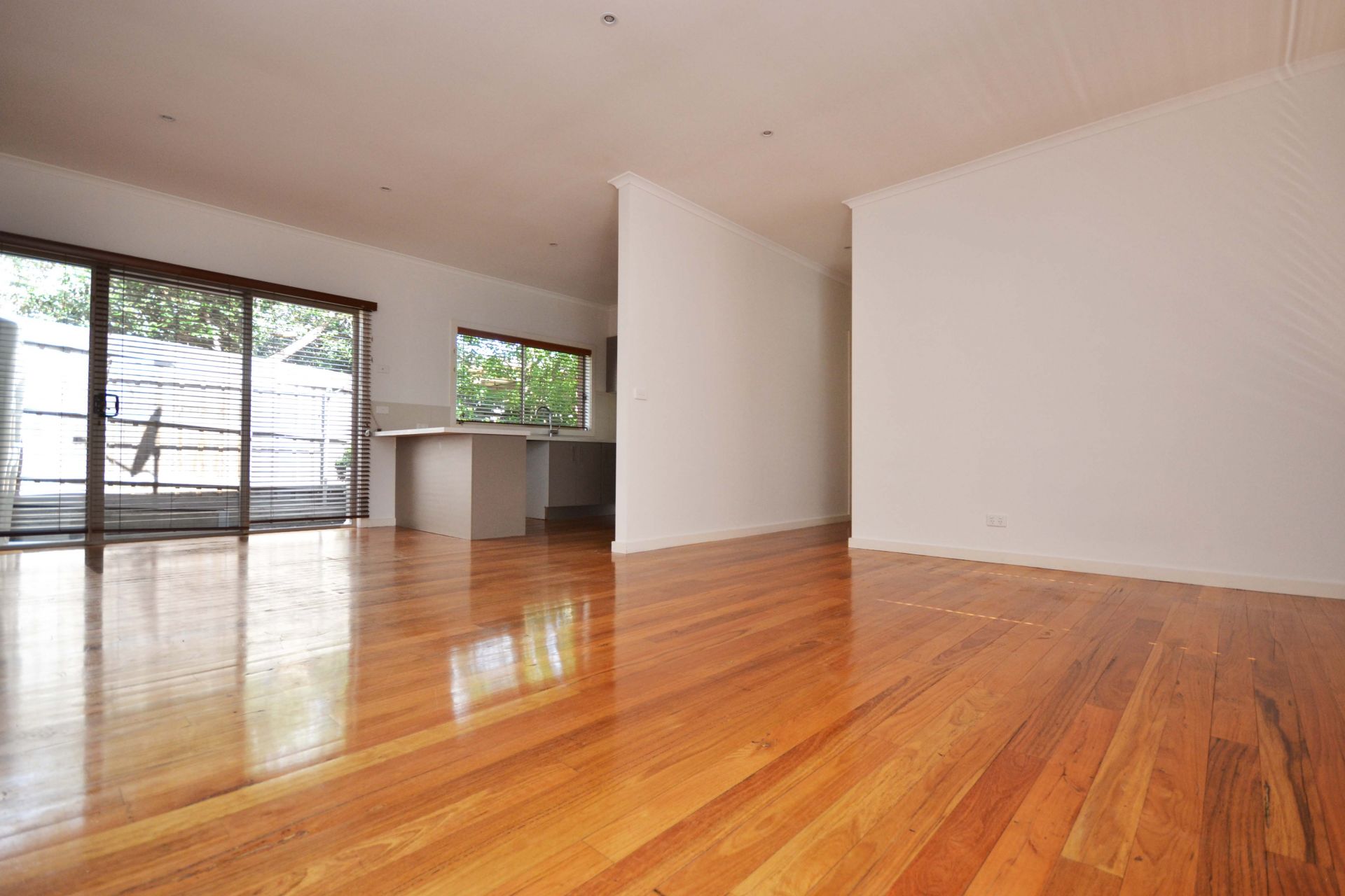 LIGHT BRIGHT AND SPACIOUS