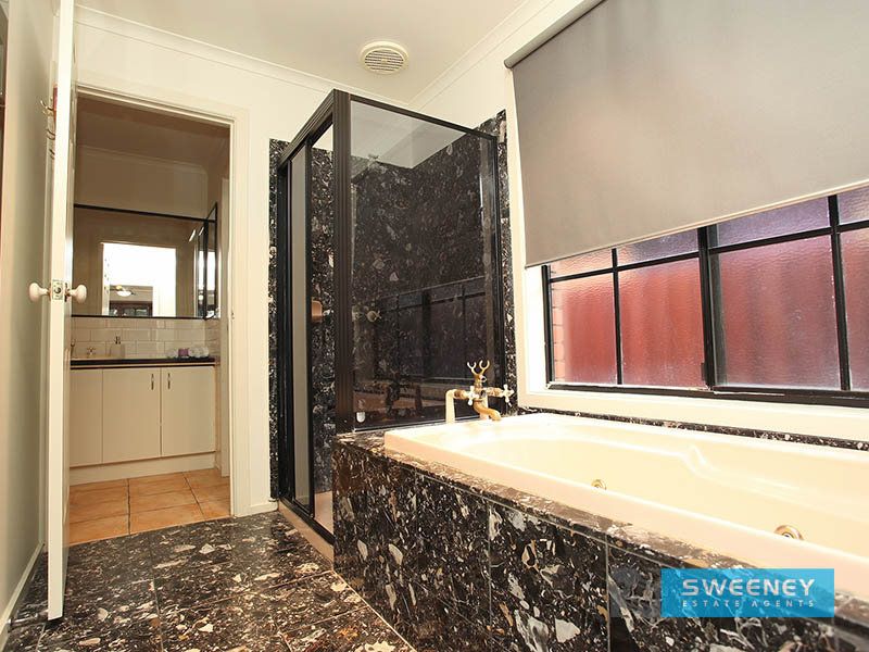 2 Thompson Court, Altona Meadows - Thumbnail 6