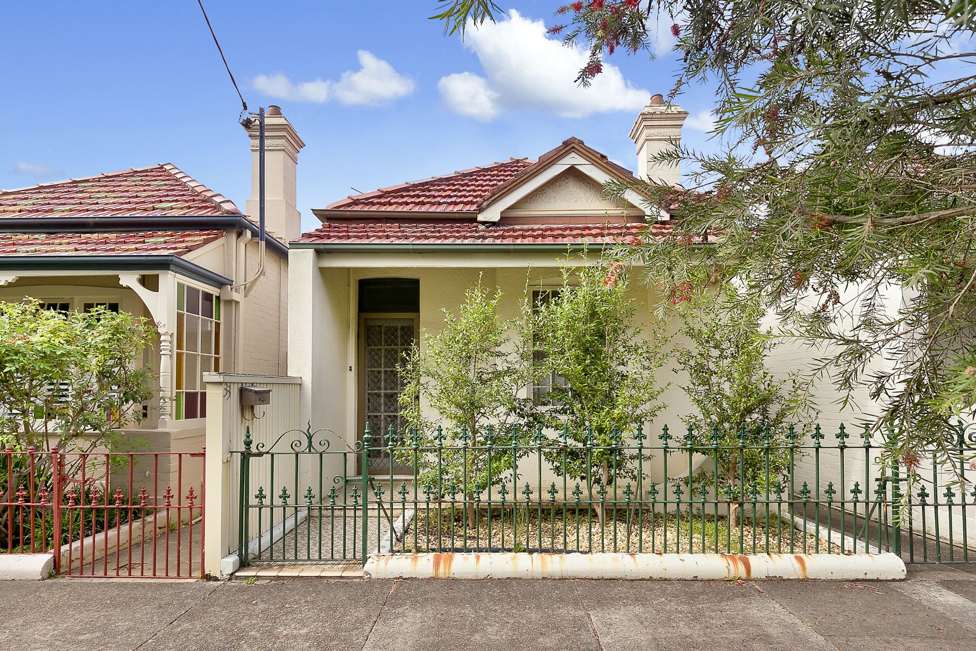 Sold property Sold Price for 33 Clarendon Road Stanmore NSW 2048