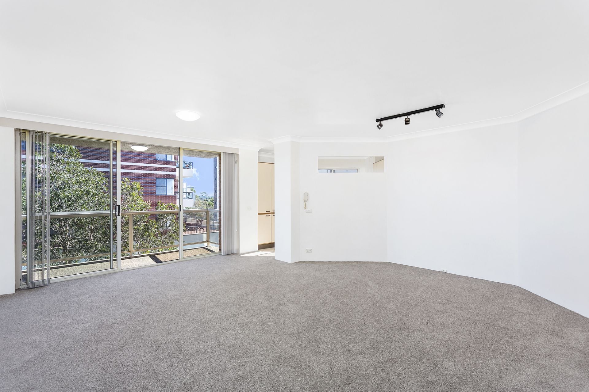 32/55-57 Glencoe Street Sutherland NSW, Sutherland - Thumbnail 2