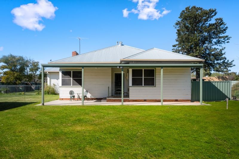 Real Estate For Sale 346 Honour Avenue Corowa , NSW