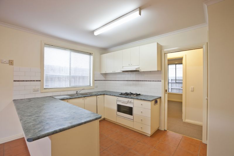 11 Aliwal Street, West Footscray - Thumbnail 3