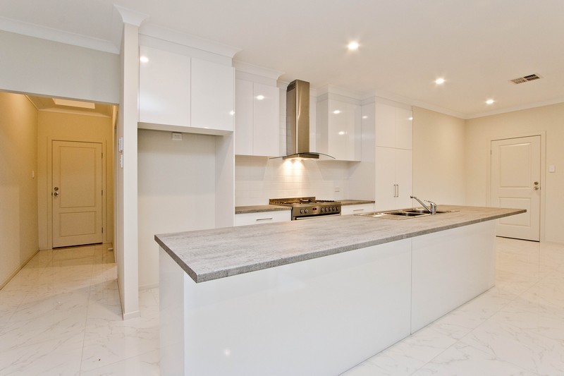 34  Taylors Lane  Mile End 5031