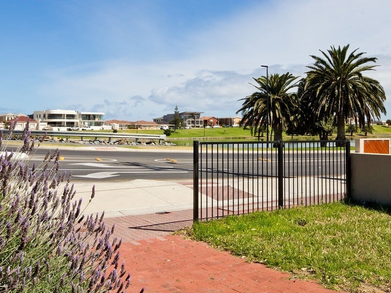 1/21a Adelphi Terrace  Glenelg North 5045