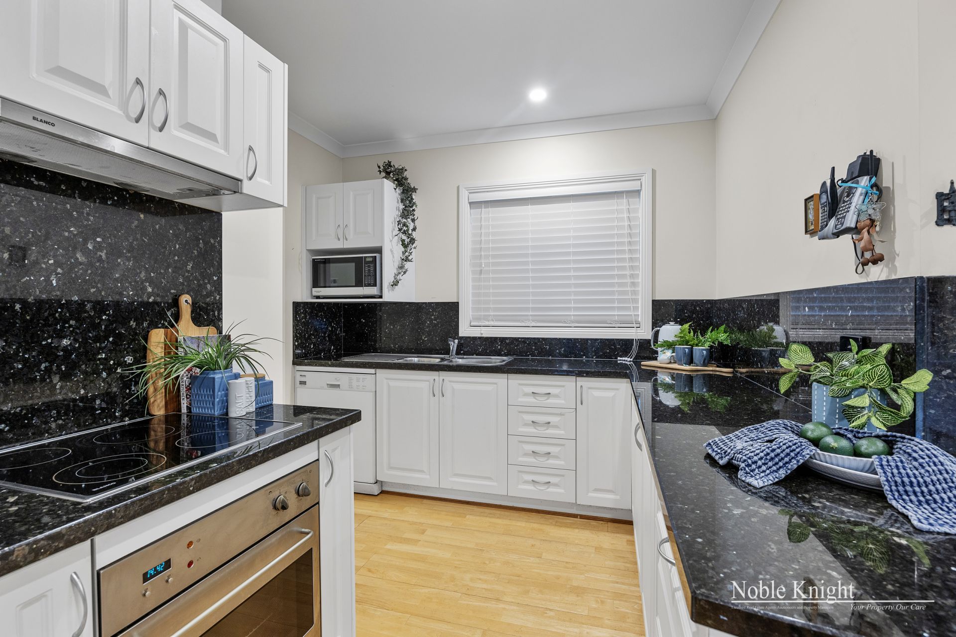 9/5155 Bell Street, Yarra Glen Noble Knight