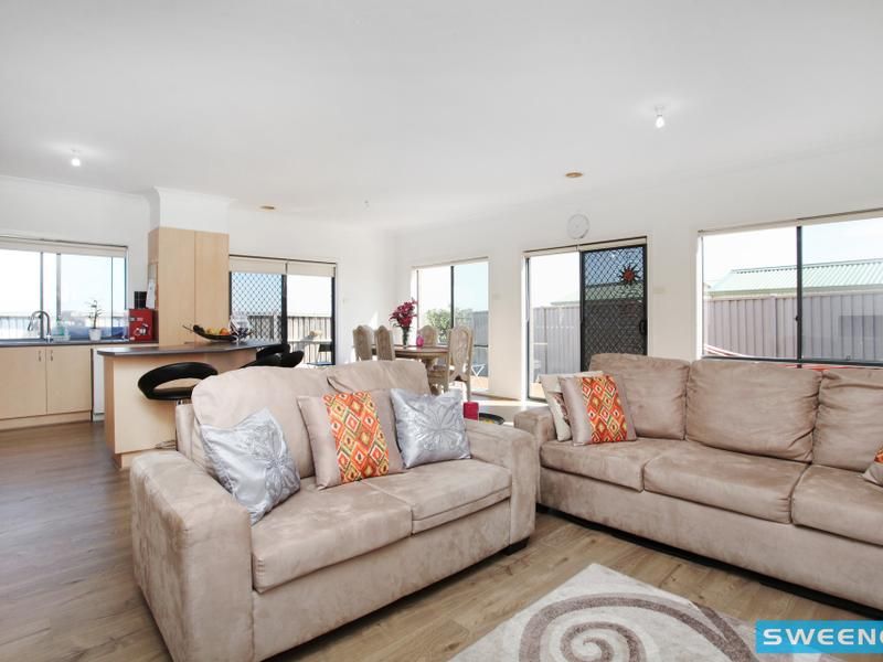 7 Lyme Park Circle, Caroline Springs - Thumbnail 6
