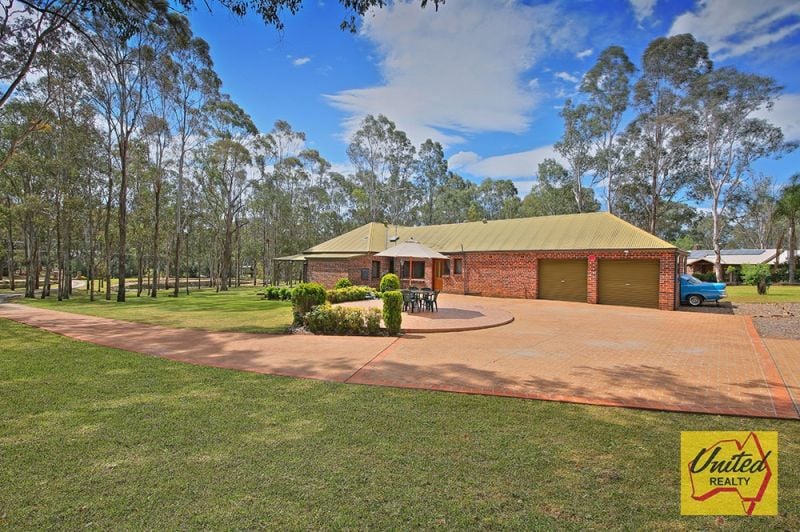 10 St James Road, Varroville United Realty