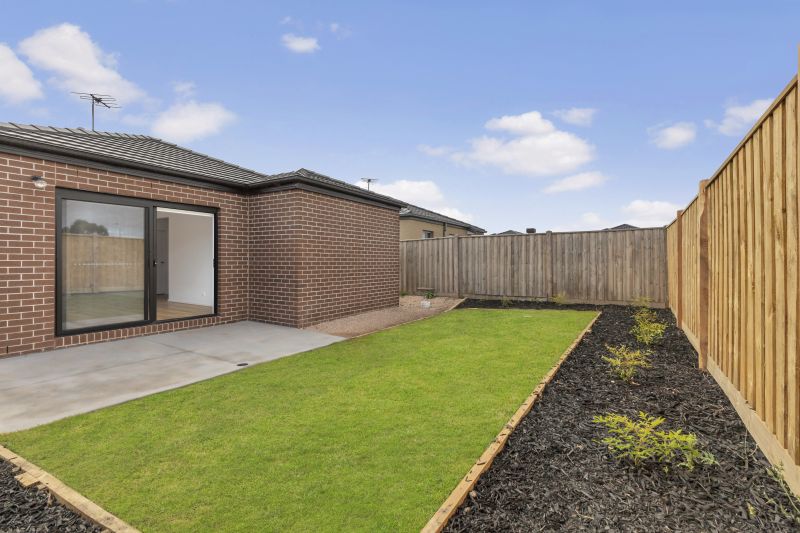 14 Mimosa Drive, Beveridge
