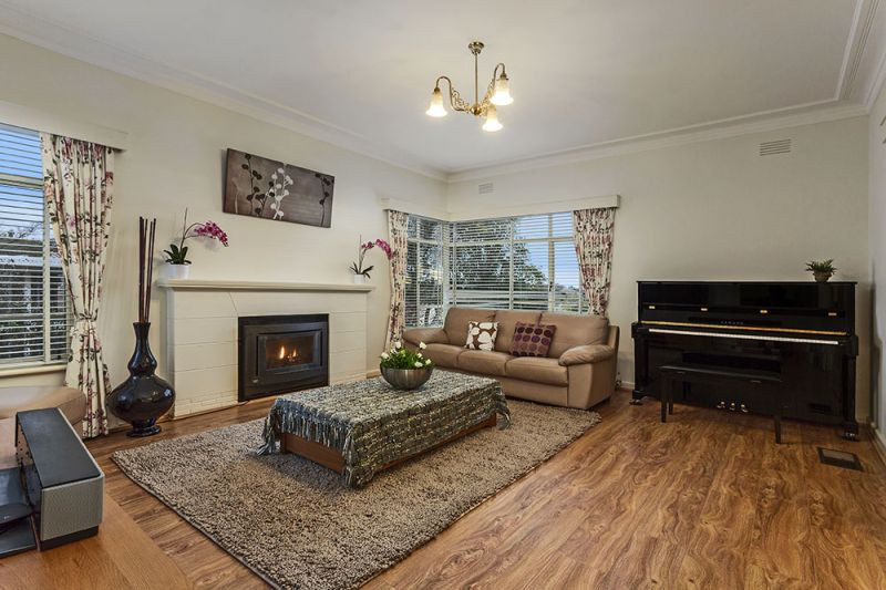 40 Cityview Road, Balwyn North - Thumbnail 2