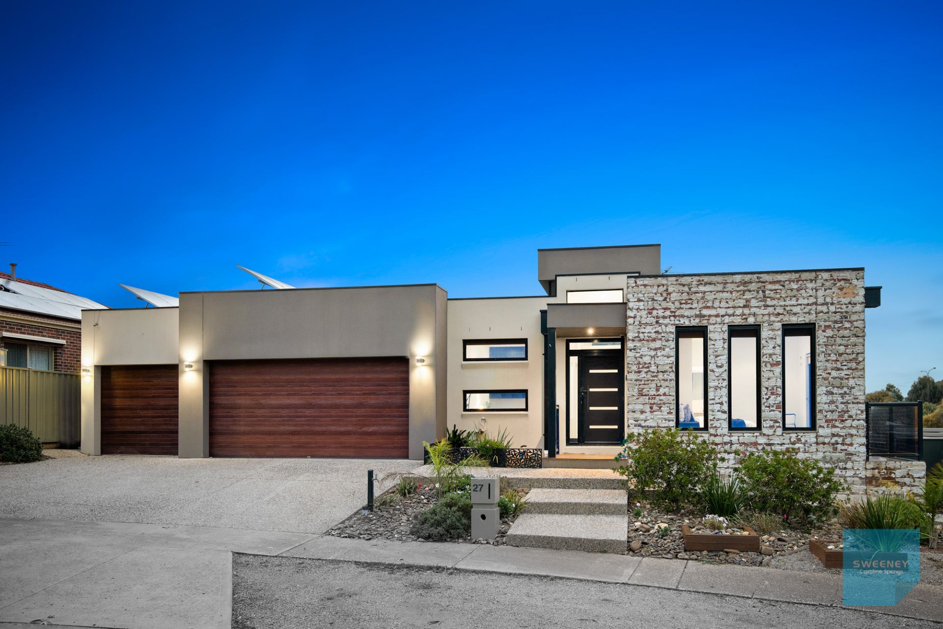27 Kororoit Approach, Caroline Springs - Thumbnail 2