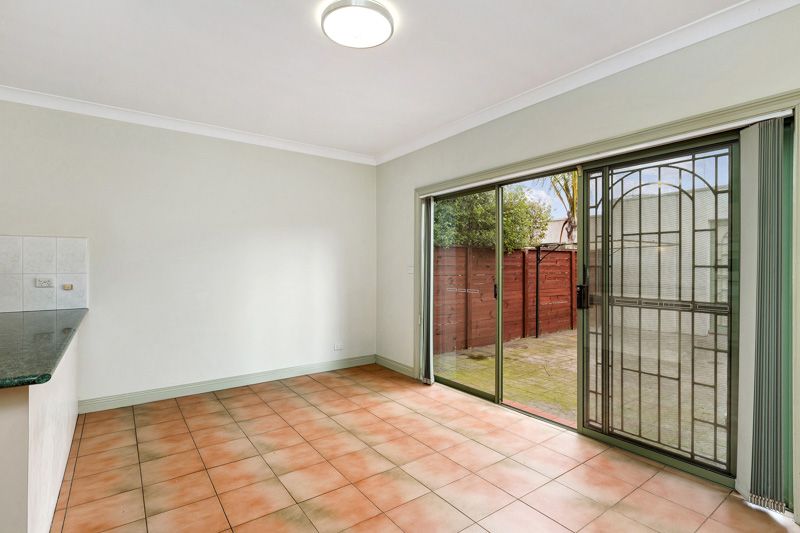 3/11 Ballarat Road, Footscray - Thumbnail 8