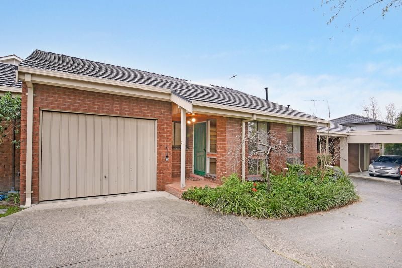 2/17 Green Street, Ivanhoe