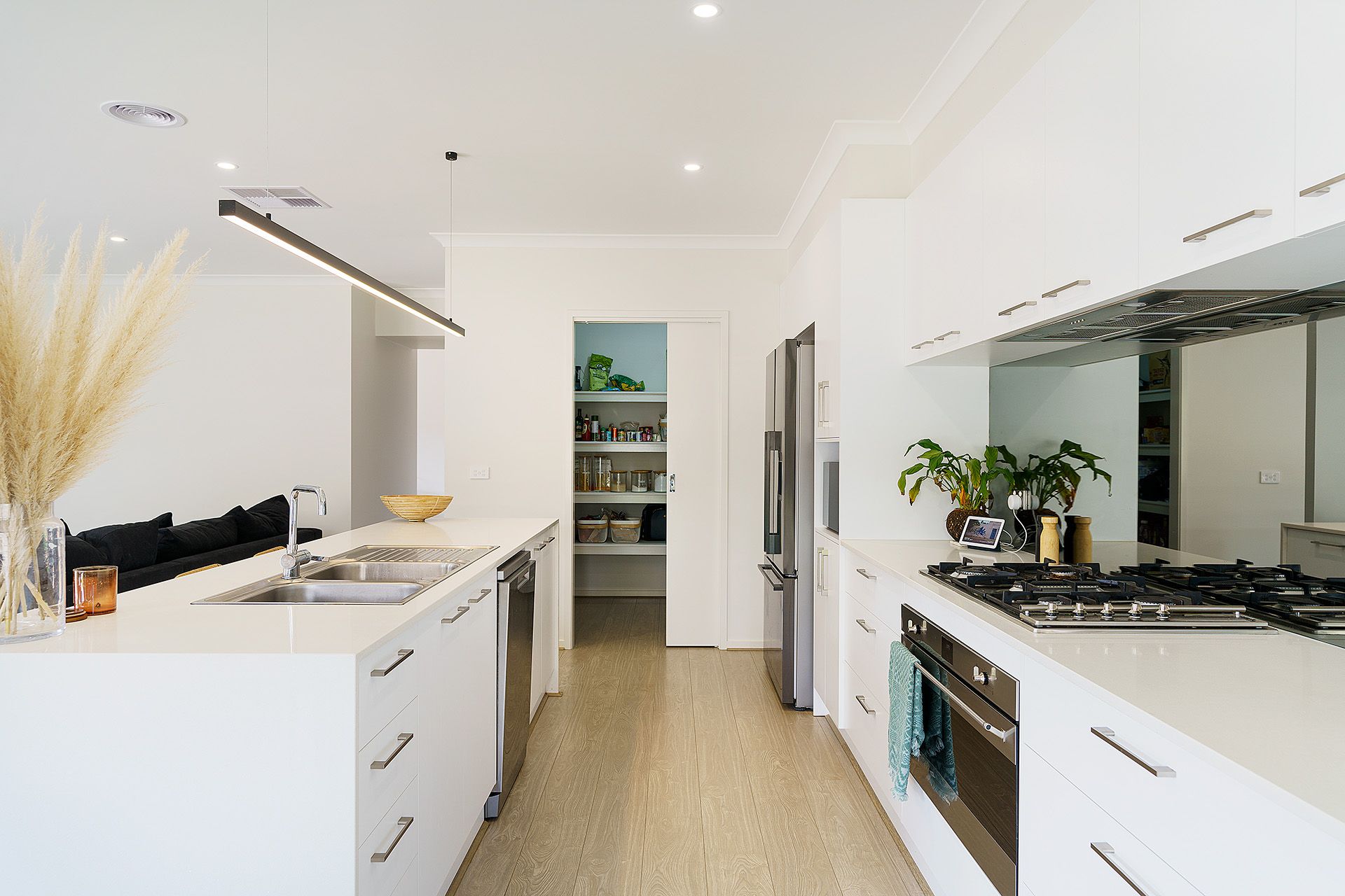 6 Woodman Drive, McKenzie Hill - Thumbnail 7