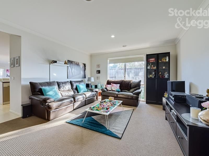 23 Florence Drive MERNDA, Mernda - Thumbnail 4