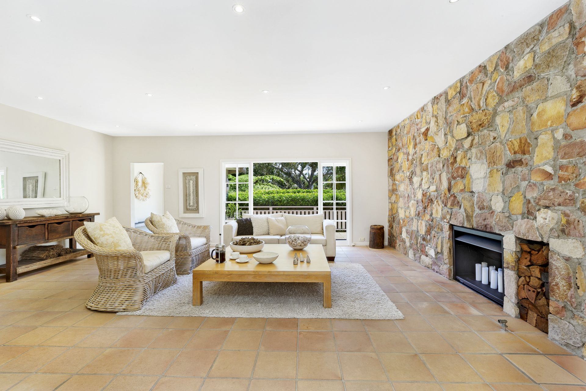 5 Coral Close Avalon Beach NSW, Avalon Beach - Thumbnail 4