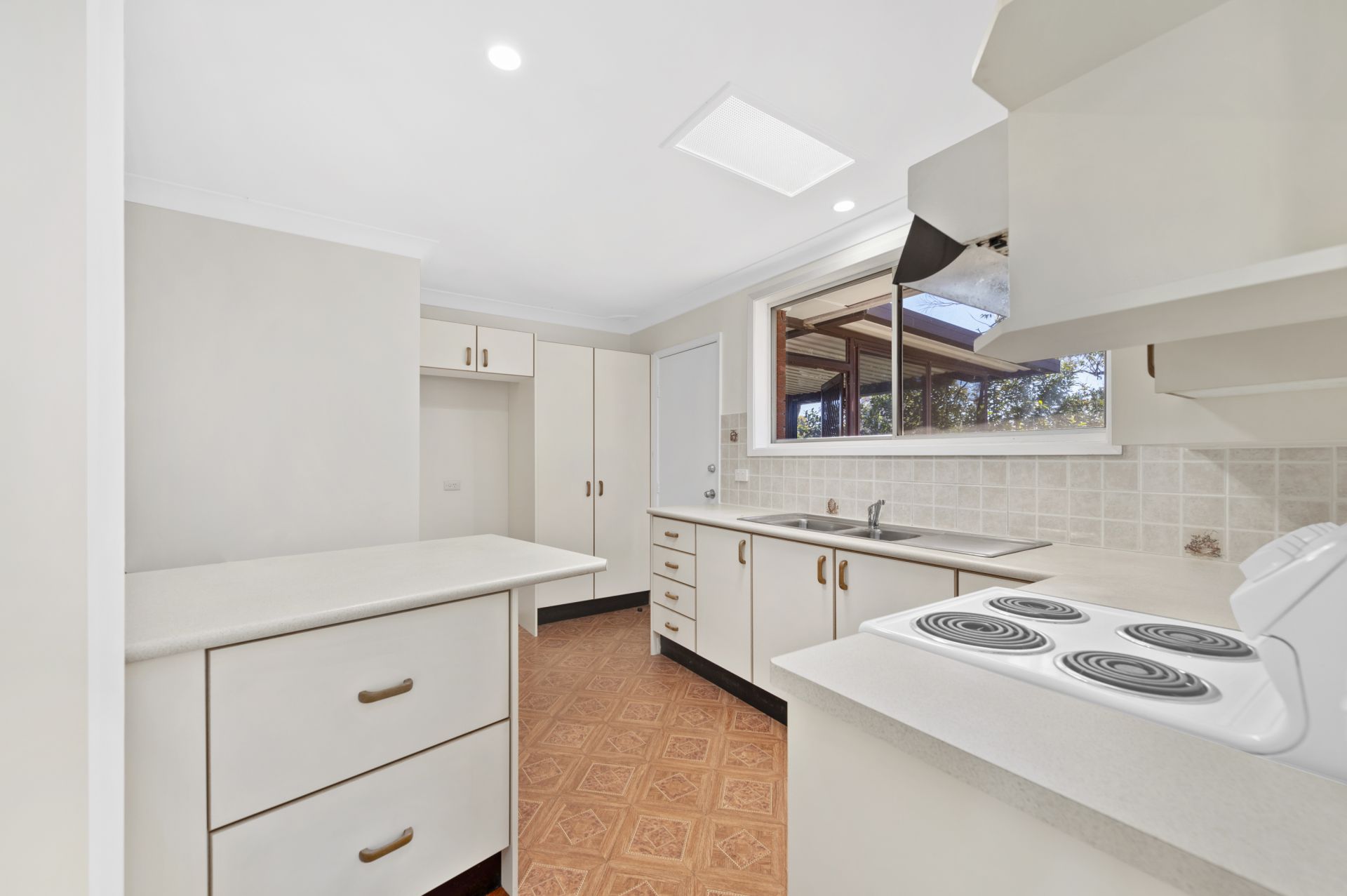 63 Wall Road, Gorokan - Thumbnail 4