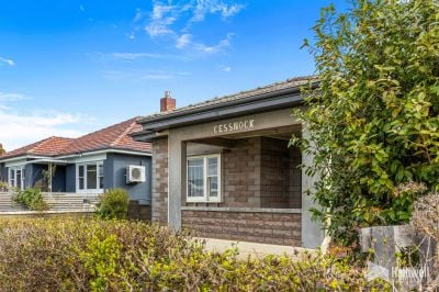 3
 
 
 
  
 
 
 1
 
 
 
  
 
 
 2
 
 
 
 
 
 
 
 91 Gunn Street, Devonport TAS 7310, Devonport - Thumbnail 8
