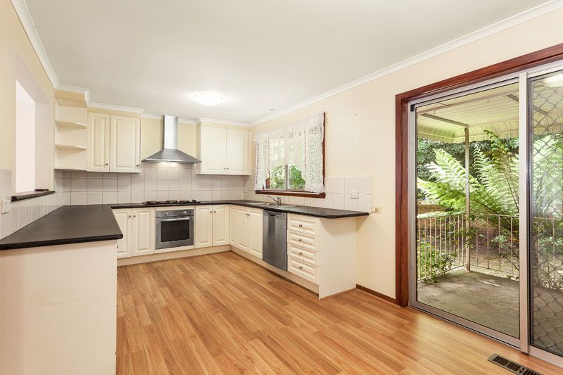 23 Shane Crescent, Ringwood East - Thumbnail 2