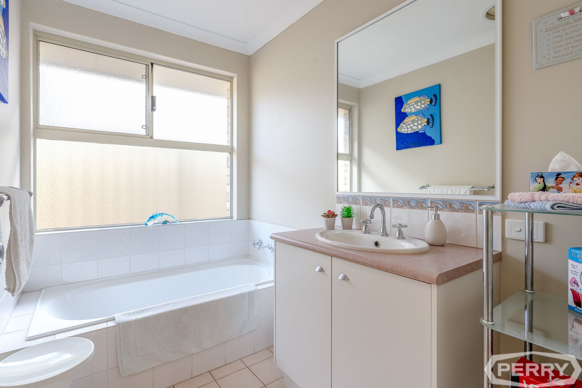 66 Albany Drive, Dawesville H.& N. PERRY