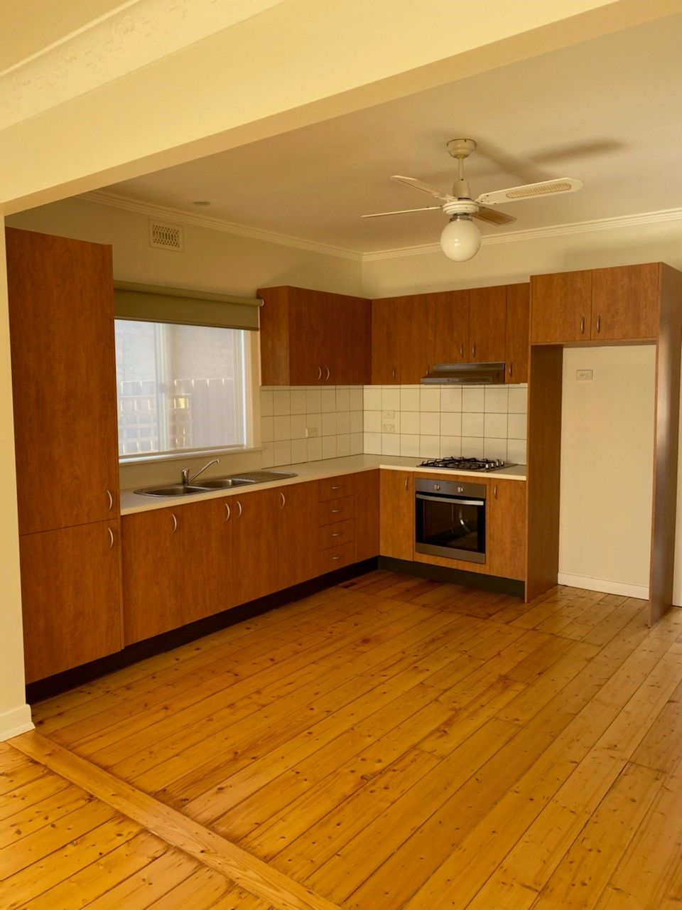 LOW MAINTENANCE 2 BEDROOM HOME!