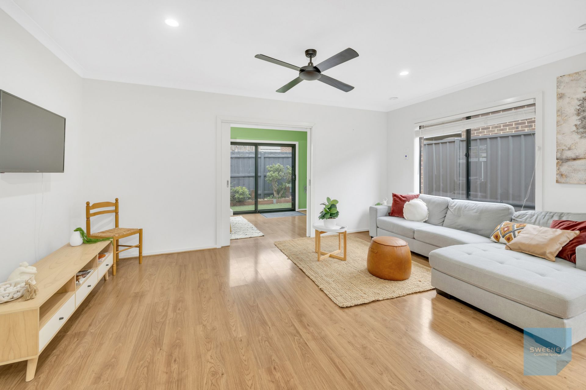 29 Quadrant Drive, Fraser Rise - Thumbnail 8