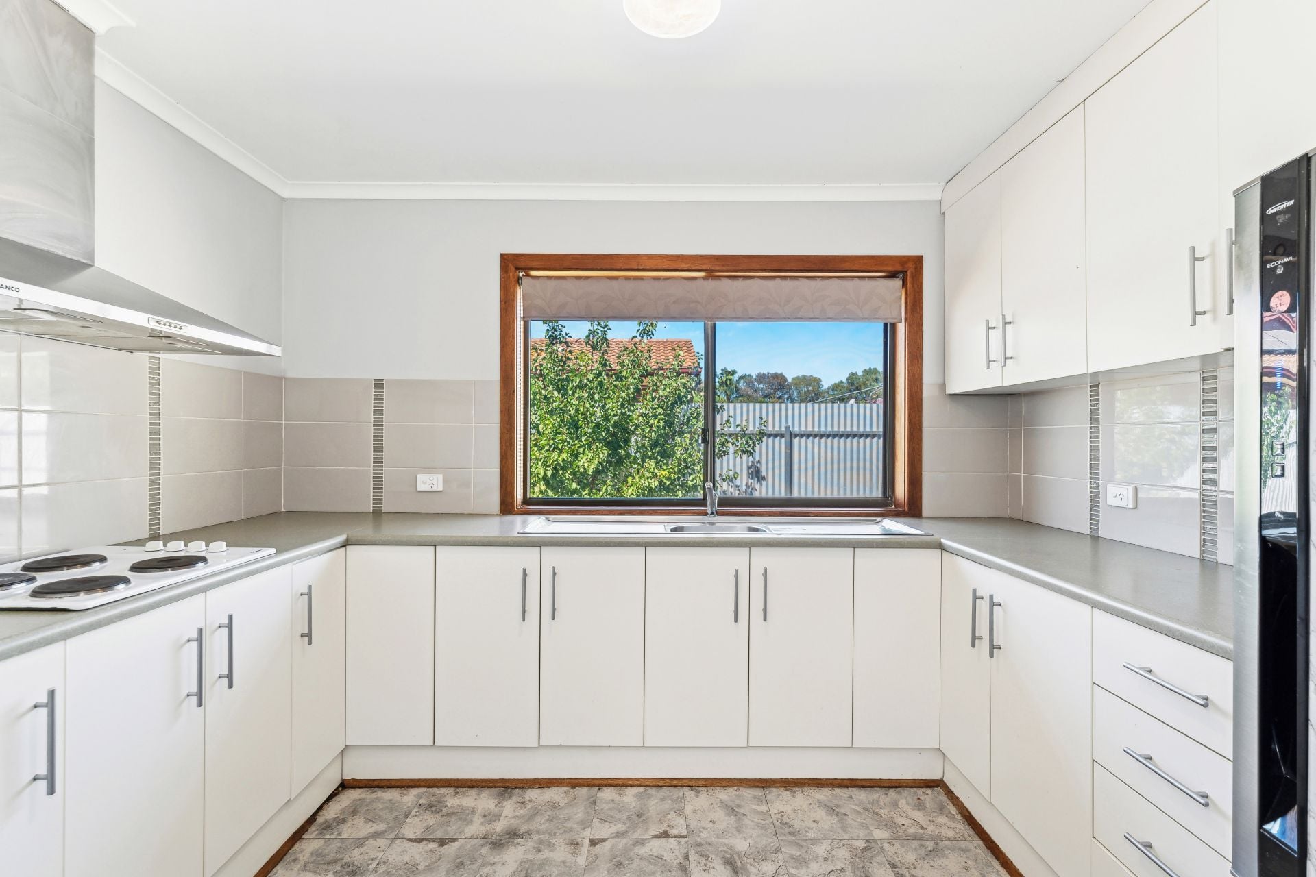 14 Chartwell Crescent, Paralowie - Thumbnail 3